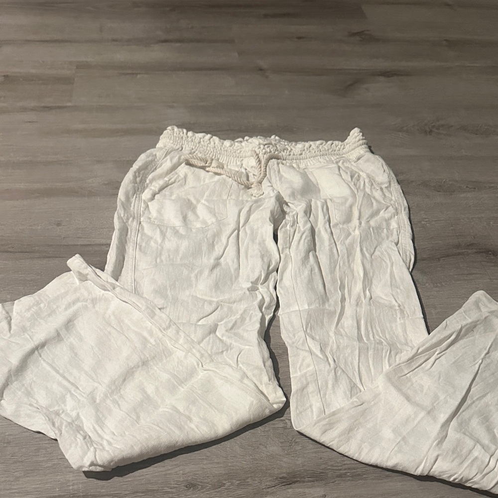 White roxy linen pants